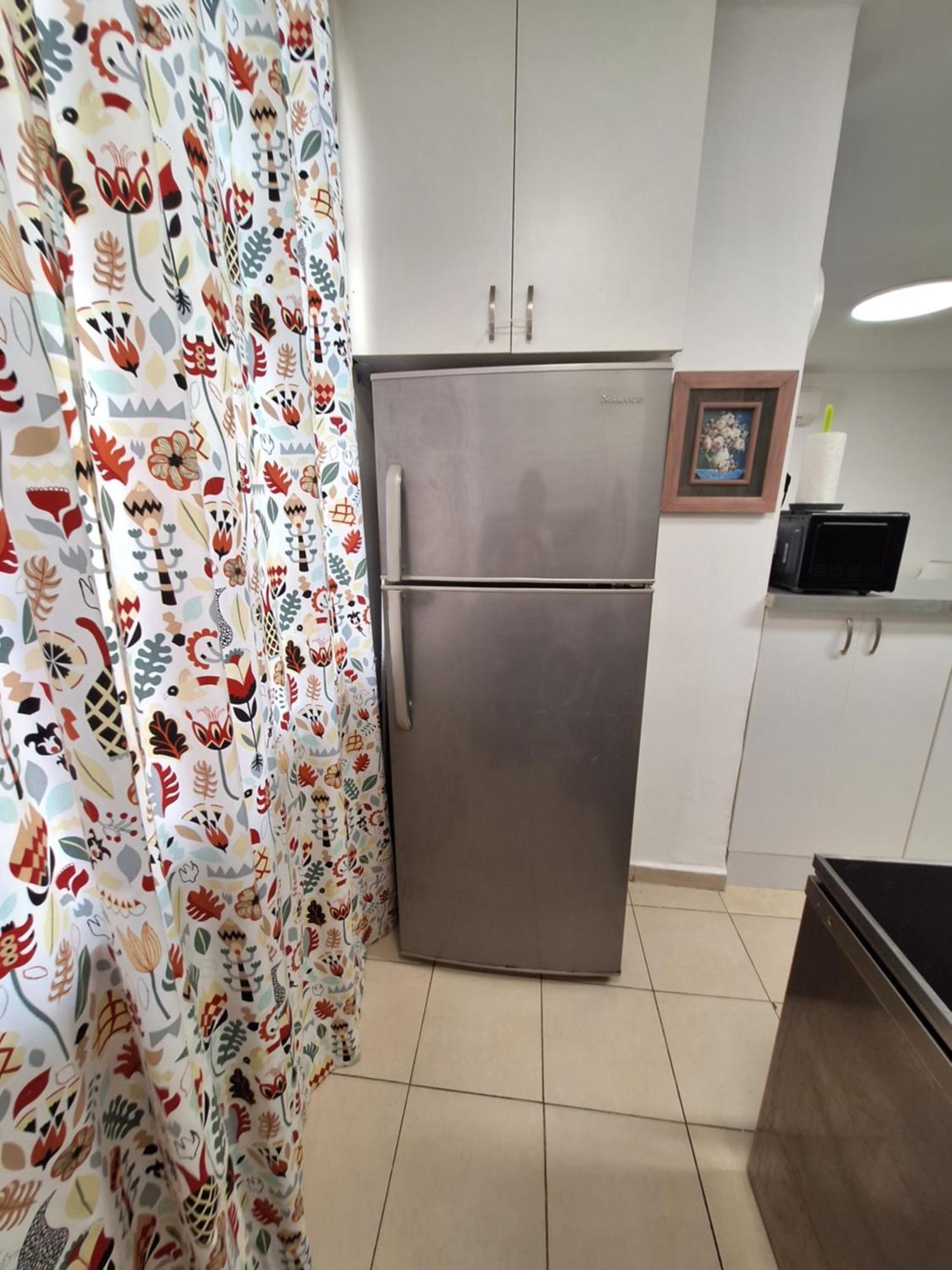 Amazing Apartment For 3 Guests Steps From The Beach Netanya Eksteriør bilde